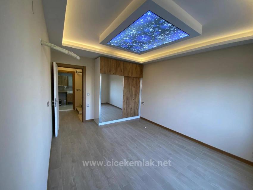 3+1 Villa Zum Verkauf Im Stadtzentrum Von Seferihisar, Izmir