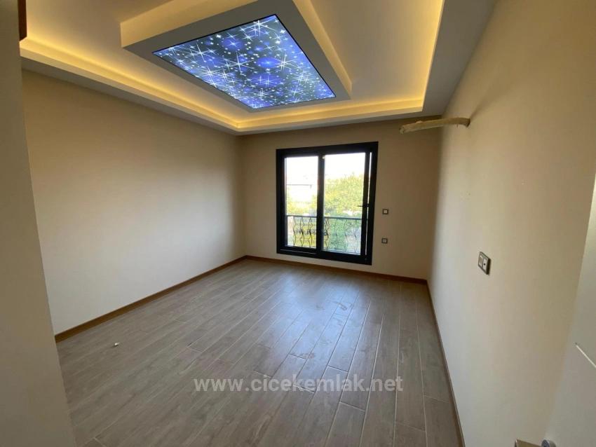 3+1 Villa Zum Verkauf Im Stadtzentrum Von Seferihisar, Izmir