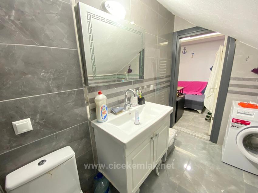 1+1 Wohnung Zum Verkauf In Doğanbey, Seferihisar, İzmir, 150 Meter Vom Meer Entfernt.