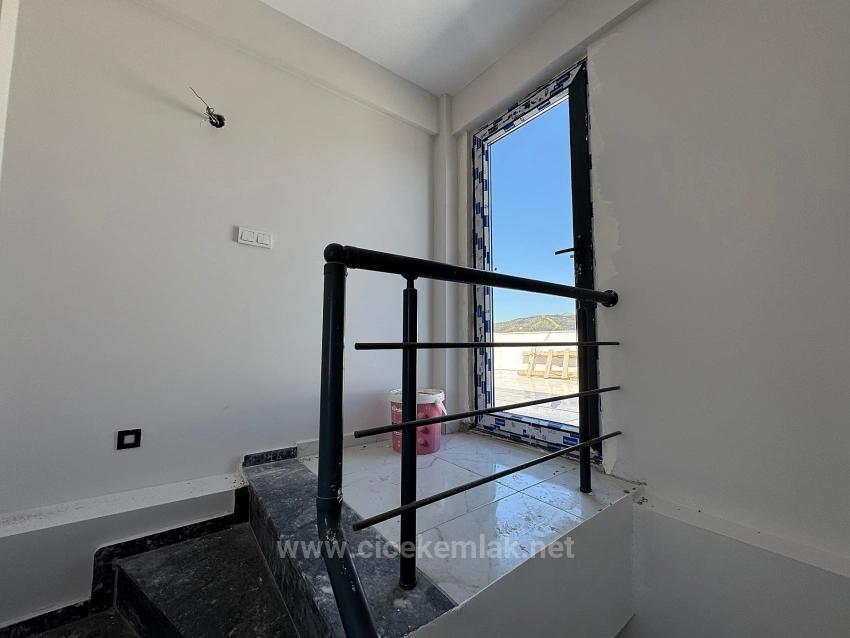 2+1 Freistehende Villa Zum Verkauf In Doğanbey, Seferihisar, İzmir