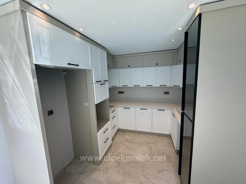 3+1 Villa Zum Verkauf In Ürkmez, Seferihisar, İzmir, Nur 40 Meter Vom Meer Entfernt.