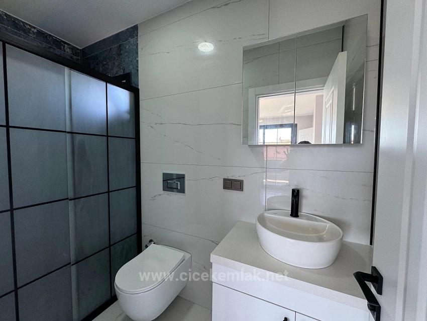 3+1 Villa Zum Verkauf In Ürkmez, Seferihisar, İzmir, Nur 40 Meter Vom Meer Entfernt.