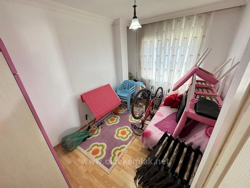2+1 Wohnung Zum Verkauf Im Ürkmez Center, Seferihisar, İzmir