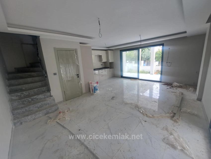 3+1 Villa Zum Verkauf In Doğanbey, Seferihisar, İzmir