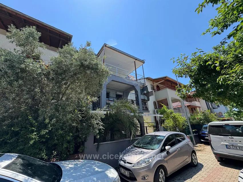 İzmir Seferihisar Ürkmez Zentrum Ist Nur 50 Meter Vom Meer Entfernt, 2+1 Wohnung Zum Verkauf