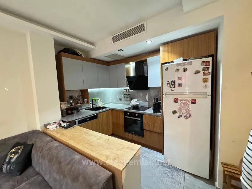 İzmir Seferihisar Ürkmez Zentrum In 2+1 Wohnung Zum Verkauf