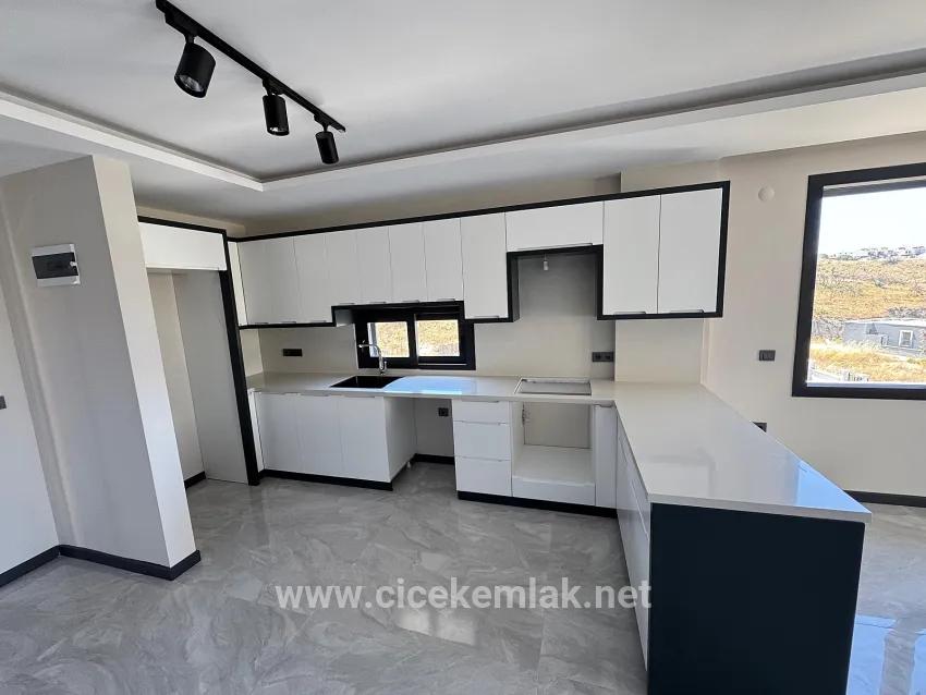 İzmir Seferihisar Atatürk Viertel In Barrierefreie 3+1 Villa Zum Verkauf