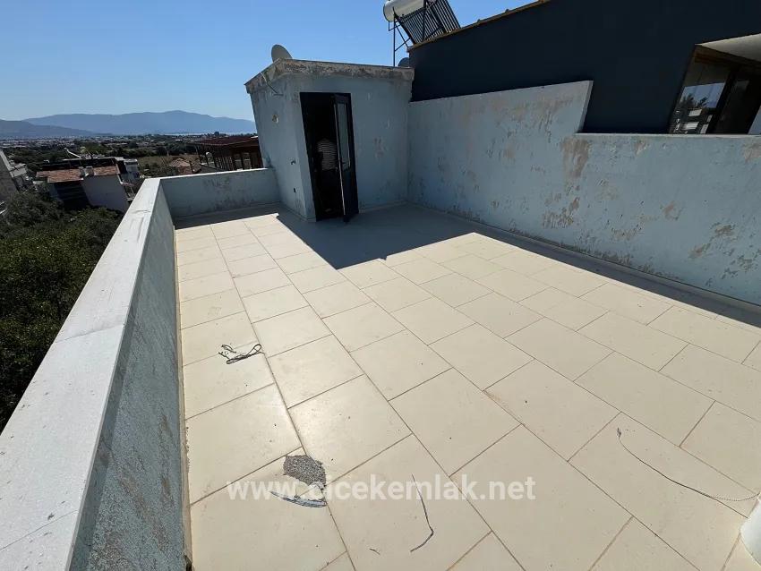 İzmir Seferihisar Atatürk Viertel In Baracken Voll Möbliertes 2+1 Villa Zum Verkauf