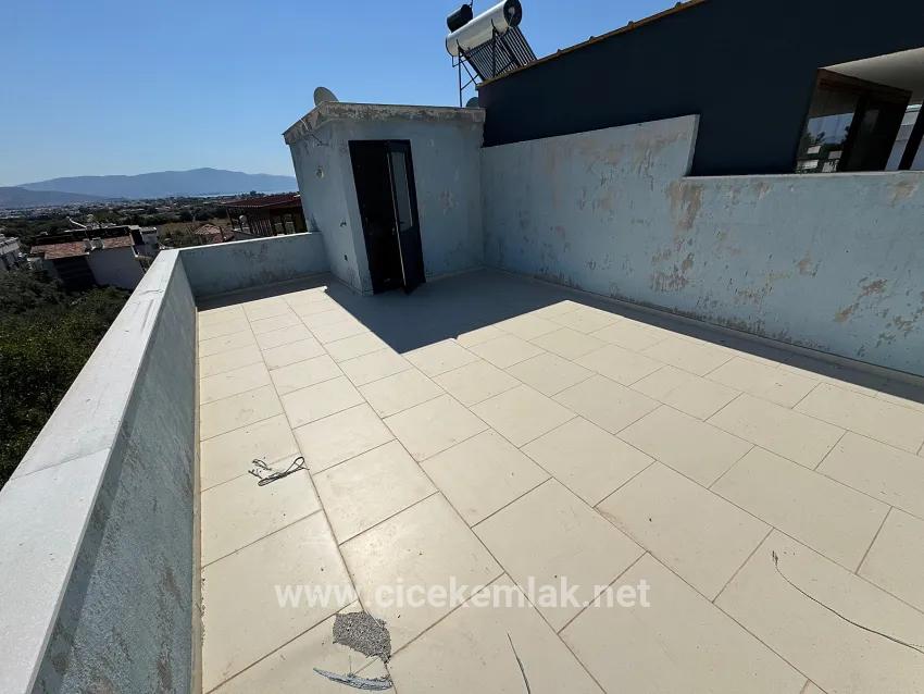 İzmir Seferihisar Atatürk Viertel In Baracken Voll Möbliertes 2+1 Villa Zum Verkauf