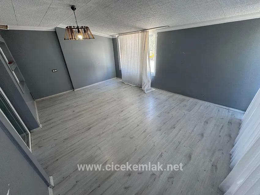 İzmir Seferihisar Çolakibrahim Bey Mahallesinde Satılık 3+1 Wohnung