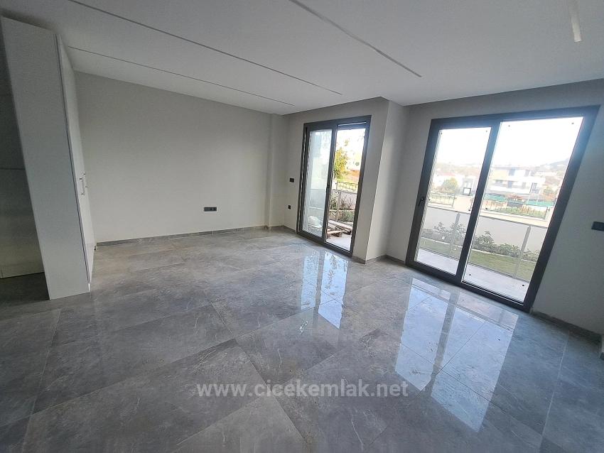 3+1 Villa Zum Verkauf In Izmir Seferihisar Akarca