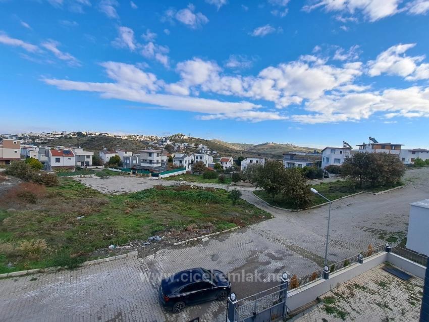 3+1 Villa Zum Verkauf In Izmir Seferihisar Akarca