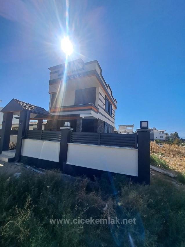 3+1 Villa Zum Verkauf In Doğanbey, Seferihisar, İzmir