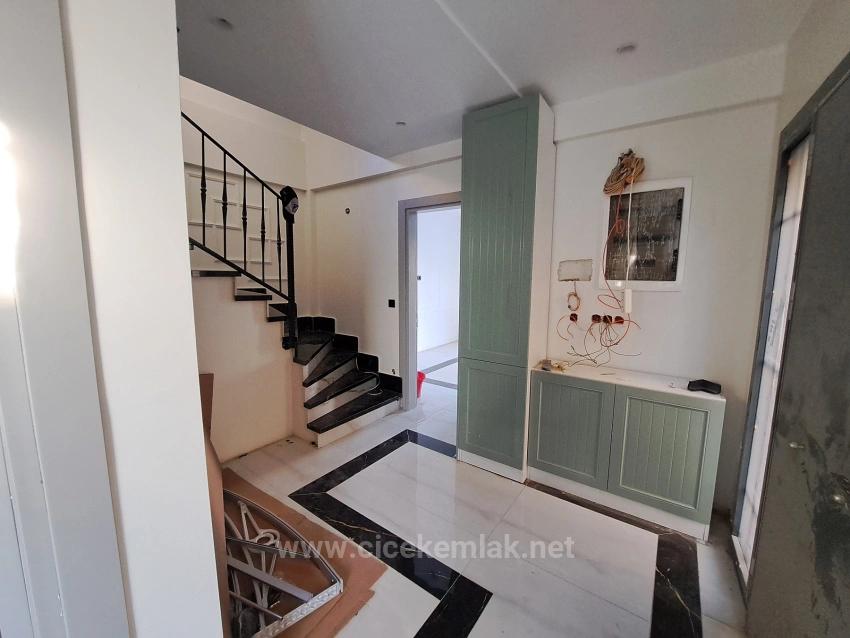 3+1 Villa Mit Pool Zum Verkauf In Gümüldür, Menderes, İzmir