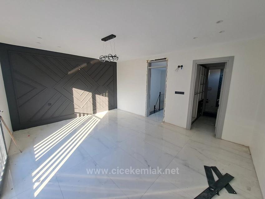 3+1 Villa Mit Pool Zum Verkauf In Gümüldür, Menderes, İzmir