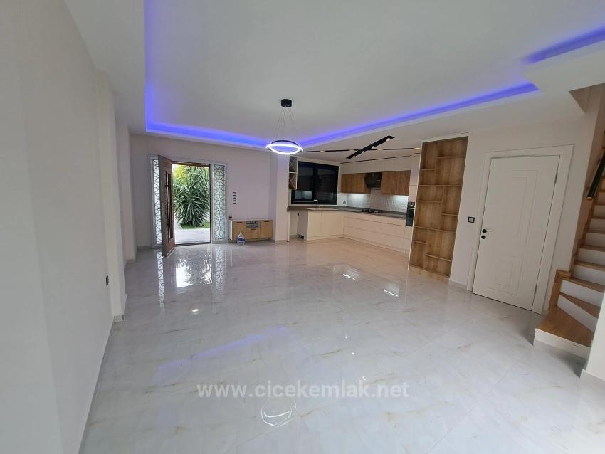 3+1 Villa Zum Verkauf In Izmir Seferihisar Doganbey