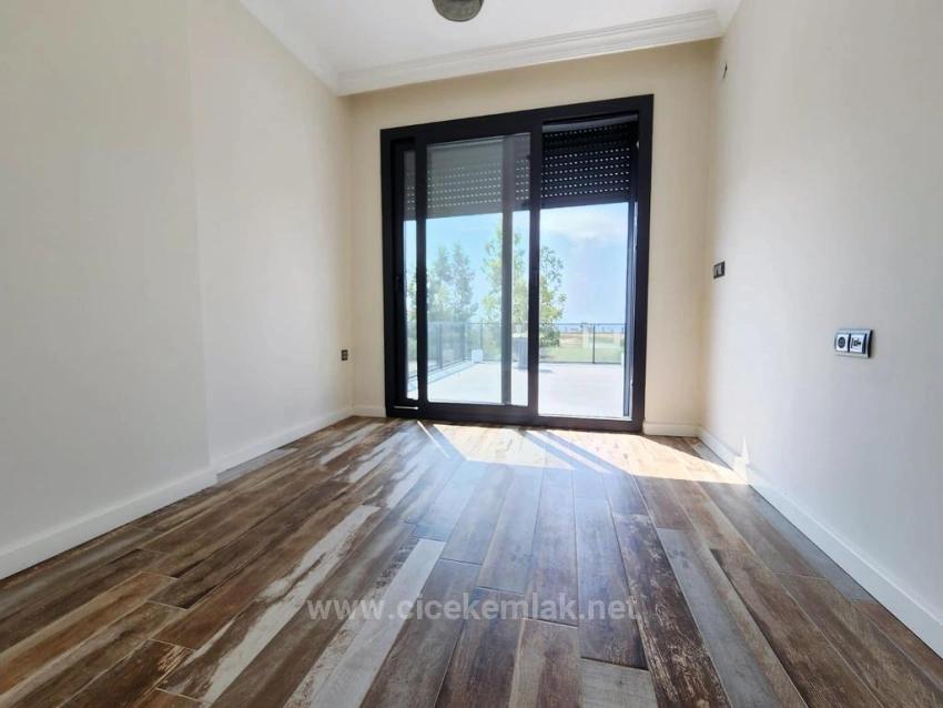 4+1 Villa Zum Verkauf In Doğanbey, Seferihisar, İzmir