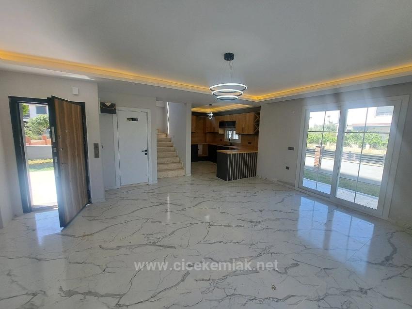3+1 Villa Zum Verkauf In Doğanbey, Seferihisar, İzmir