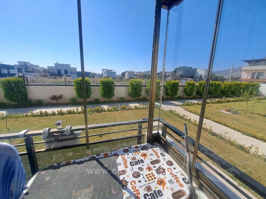 1+1-Apartment Zum Verkauf In Einer Anlage Mit Swimmingpool In Doğanbey, Seferihisar, İzmir