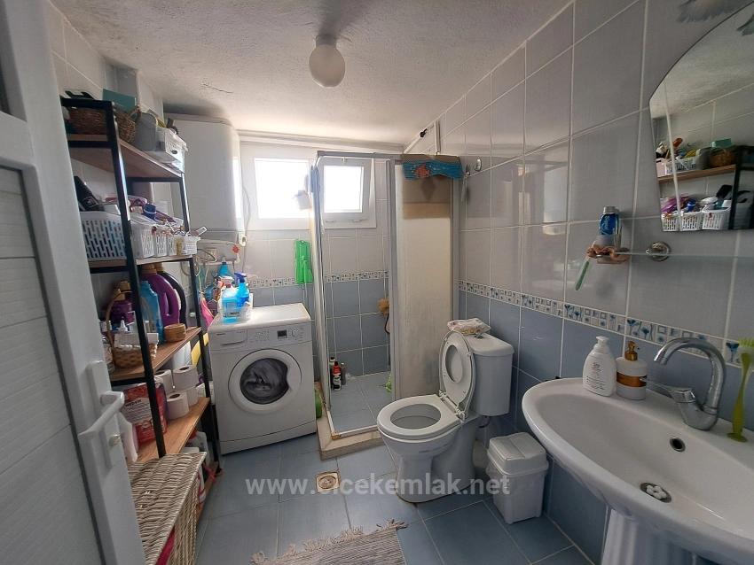 2+1 Wohnung Zum Verkauf In Izmir Menderes Gumuldur, 50 Meter Vom Meer Entfernt