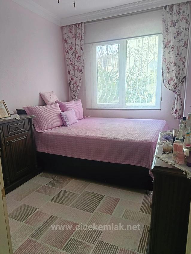 2+1 Wohnung Mit Garten Zum Verkauf Im Zentrum Von Izmir Seferihisar Ürkmez