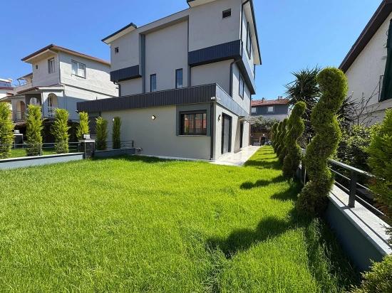 3+1 Villa Zum Verkauf In Ürkmez, Seferihisar, İzmir, Nur 40 Meter Vom Meer Entfernt.