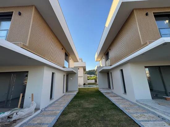 İzmir Seferihisar Ürkmez Zentrum In Der 3+1 Schwimmbad-villa Zum Verkauf