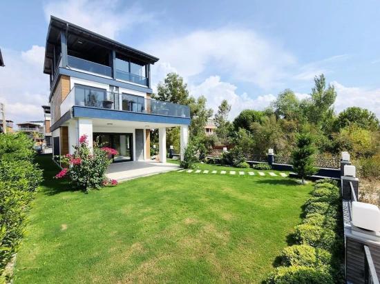 4+1 Villa Zum Verkauf In Doğanbey, Seferihisar, İzmir