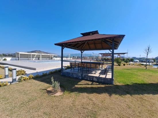 1+1-Apartment Zum Verkauf In Einer Anlage Mit Swimmingpool In Doğanbey, Seferihisar, İzmir