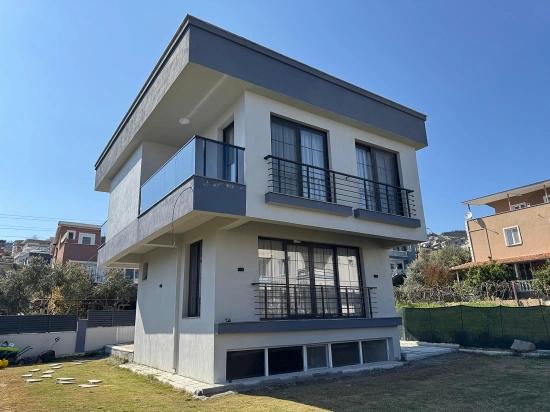 4+2 Villa Zum Verkauf In Doğanbey, Seferihisar, İzmir