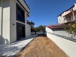 3+1-Zimmer Villa Zu Verkaufen in Gümüldür İnönü Bz. Menderes Gümüldür - 150 m²