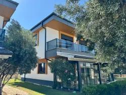 3+1-Zimmer Villa Zu verkaufen in Cumhuriyet Bz. Seferihisar Doğanbey - 280 m²