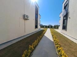 1+1-Apartment Zum Verkauf In Einer Anlage Mit Swimmingpool In Doğanbey, Seferihisar, İzmir