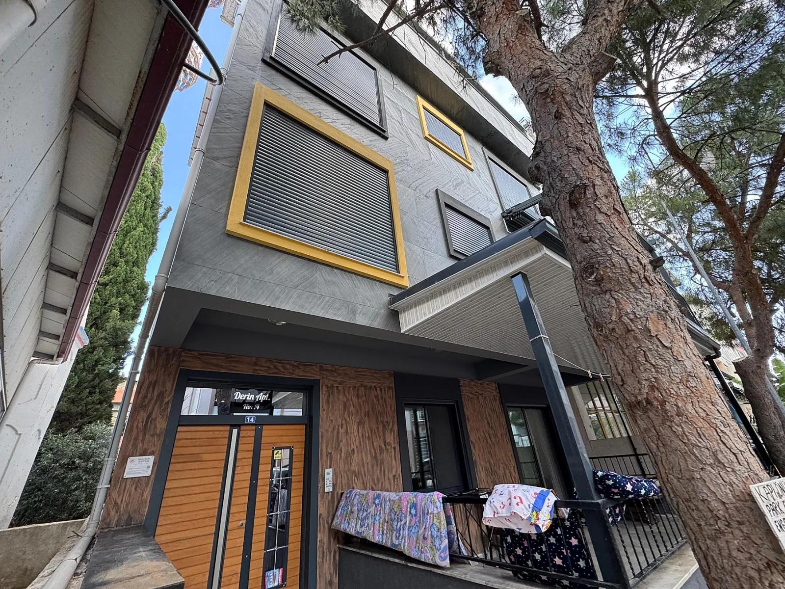 İzmir Seferihisar Ürkmez Centre In 2+1 Flat For Sale