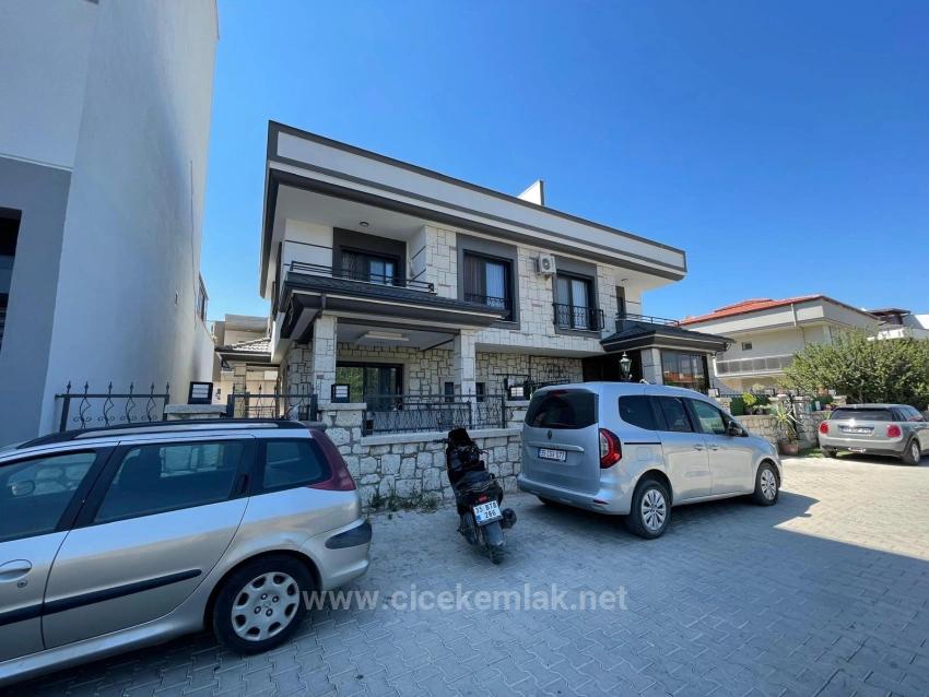 3+1 Villa For Sale In Seferihisar City Center, Izmir