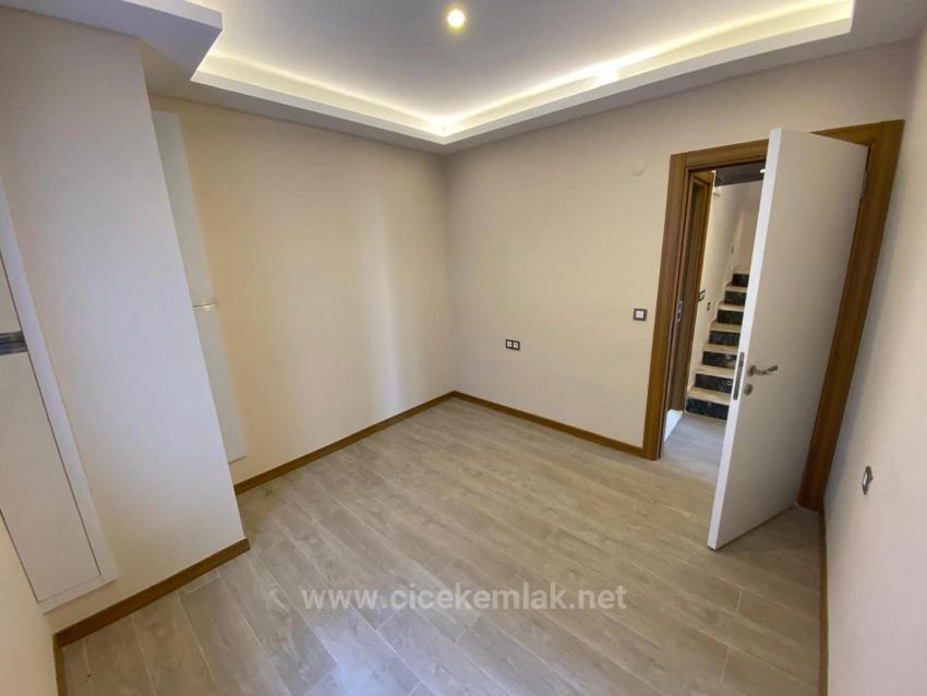 3+1 Villa For Sale In Seferihisar City Center, Izmir