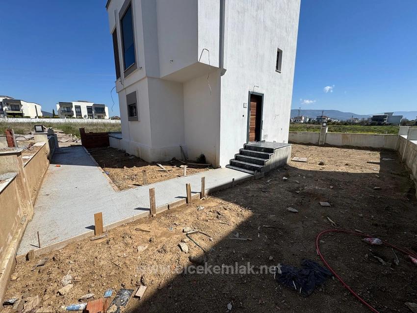 2+1 Detached Villa For Sale In Doğanbey, Seferihisar, İzmir