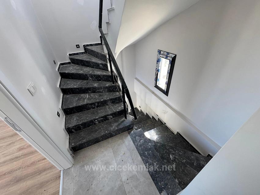 2+1 Detached Villa For Sale In Doğanbey, Seferihisar, İzmir