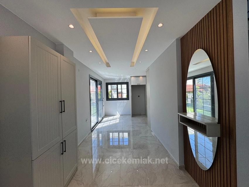 3+1 Villa For Sale In Ürkmez, Seferihisar, İzmir, Just 40 Meters From The Sea.