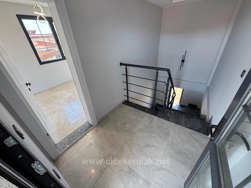 3+1 Villa For Sale In Ürkmez, Seferihisar, İzmir, Just 40 Meters From The Sea.