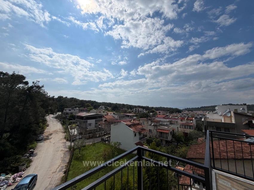 3+1 Triplex Apartment For Sale In Özdere, Menderes, İzmir