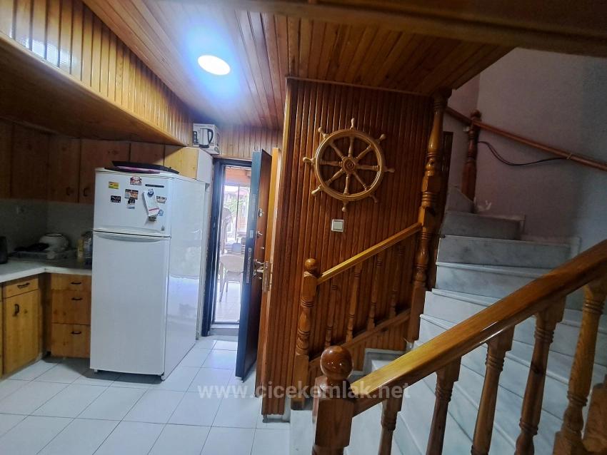 4+1 Villa For Sale In Doğanbey, Seferihisar, İzmir