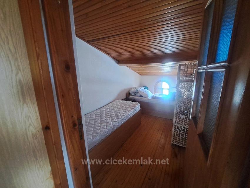 4+1 Villa For Sale In Doğanbey, Seferihisar, İzmir