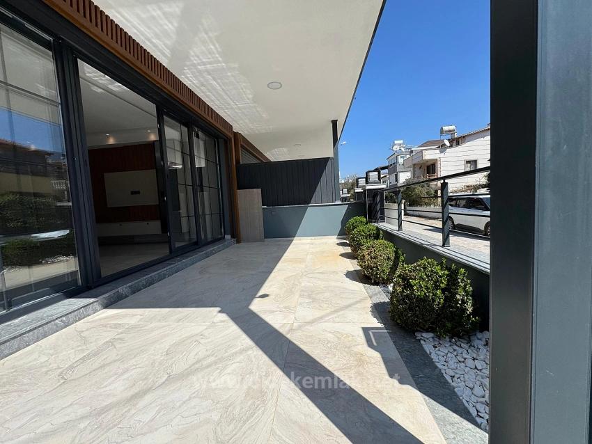 3+1 Villa For Sale In İzmir Seferihisar Ürkmez, Only 40 Meters To The Sea