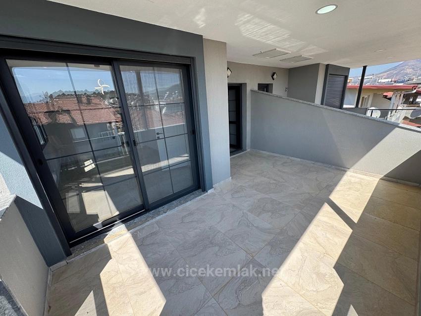 3+1 Villa For Sale In İzmir Seferihisar Ürkmez, Only 40 Meters To The Sea