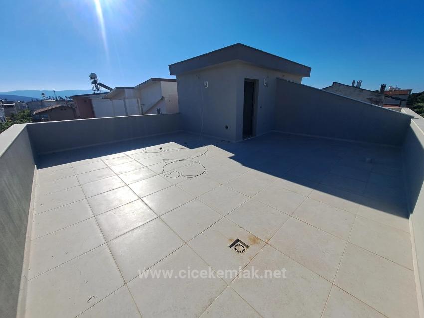 2+1 Villa For Sale In Doğanbey, Seferihisar, İzmir