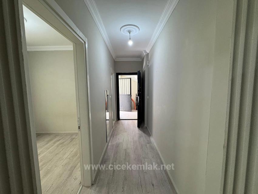 1+1 Apartment For Sale In Ürkmez, Seferihisar, İzmir, 60 Meters From The Sea.
