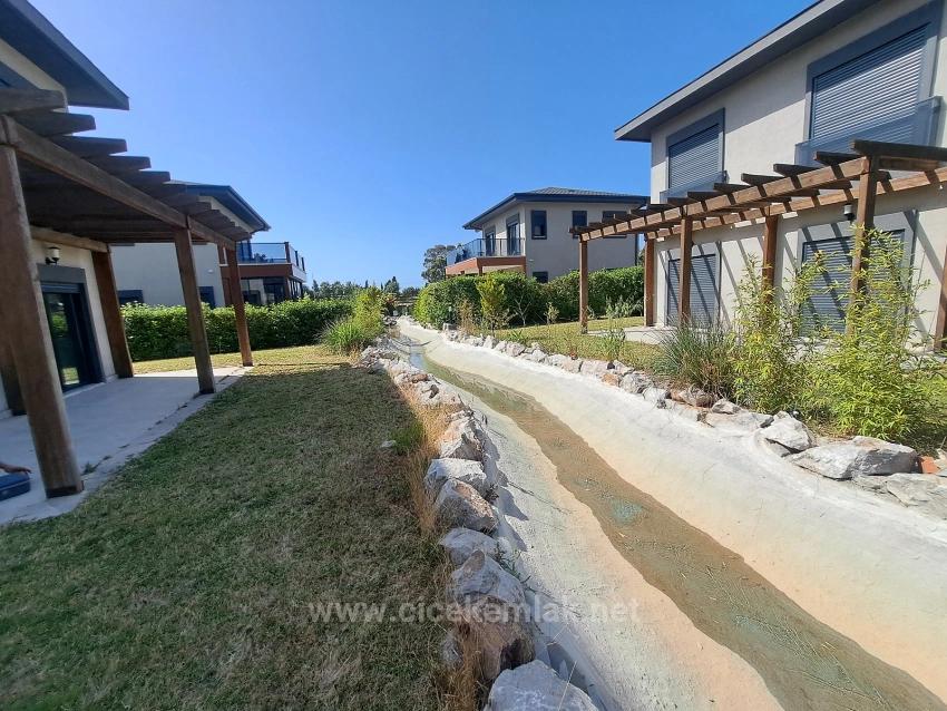 3+1 Villa For Sale In Doğanbey, Seferihisar, İzmir