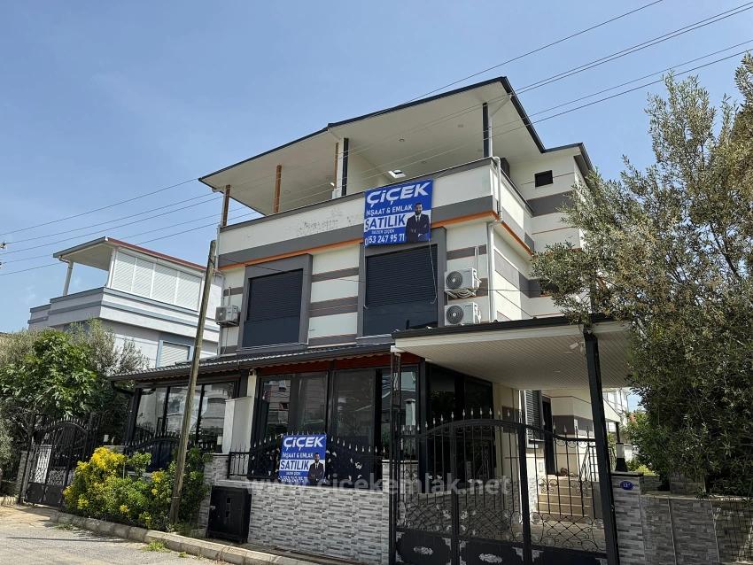 3+1 Villa For Sale In Doğanbey, Seferihisar, İzmir