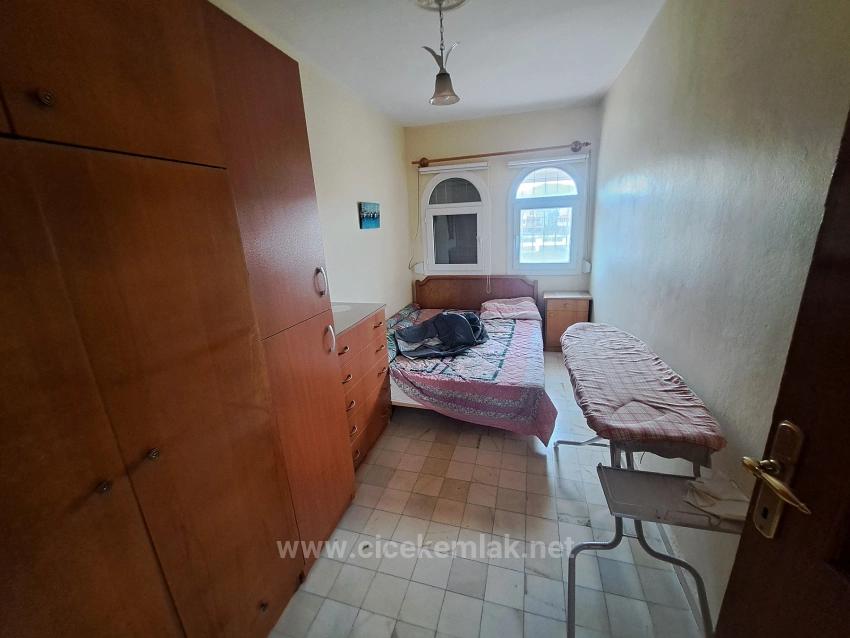 4+1 Villa For Sale In A Gated Community With Pool In Doğanbey, Seferihisar, İzmir